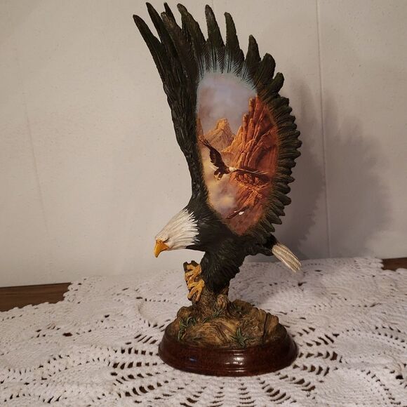 Bradford Exchange "Soaring Spirits" from Wings of Power Collection Eagle Statue - Picture 1 of 7